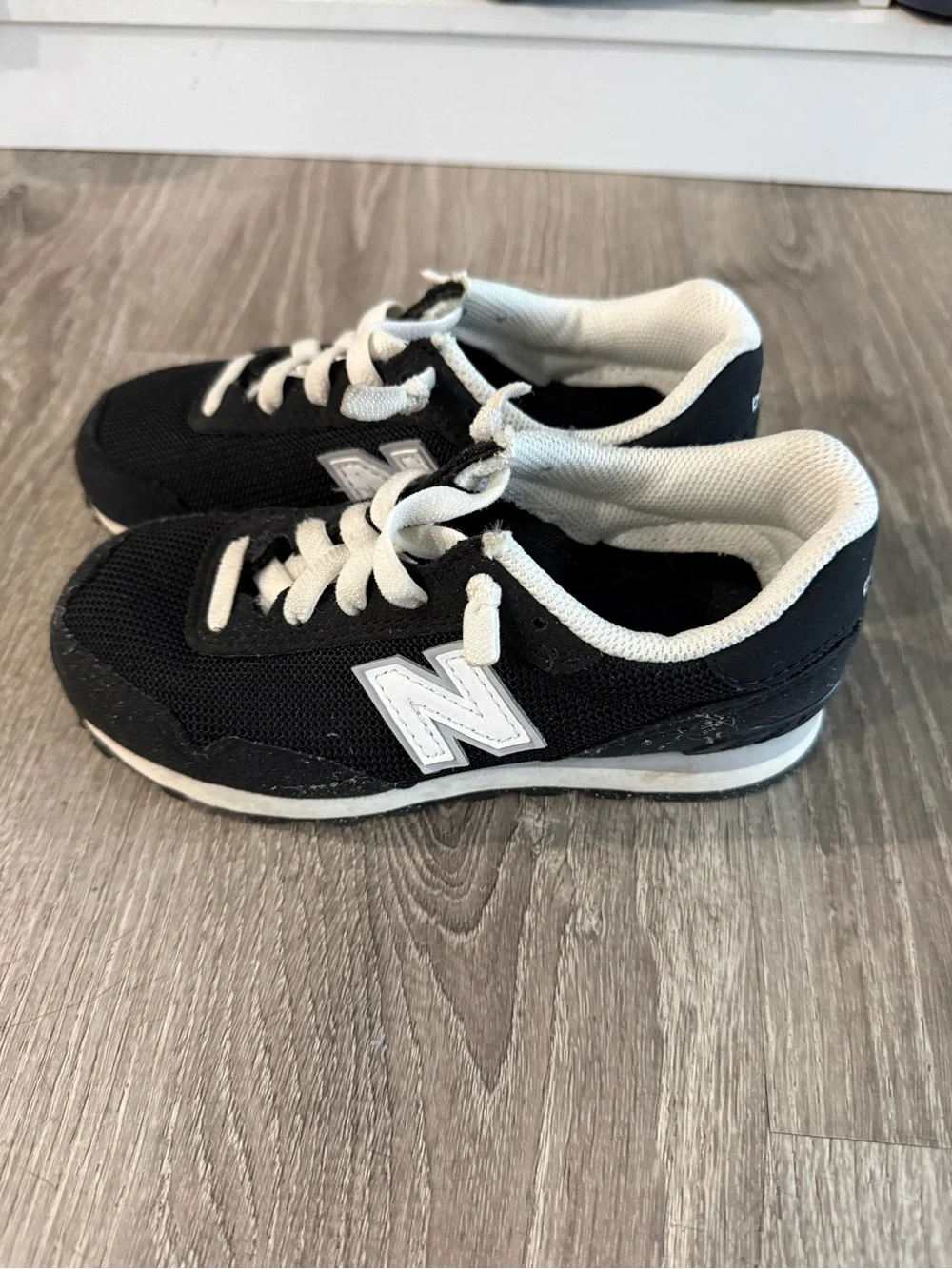 New Balance Kids' Black & White Lace-Up Sneakers size 11 Toddler